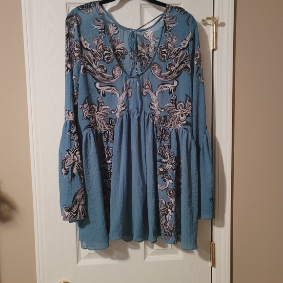 NWT free people Jade/Black/Gray Sheer mini dress with long flare sleeves Size XS - Picture 2 of 4